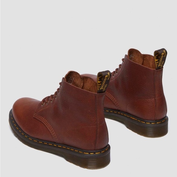 NWT DR MARTENS 101 Ambassador Leather Ankle Boots! - Picture 2 of 14